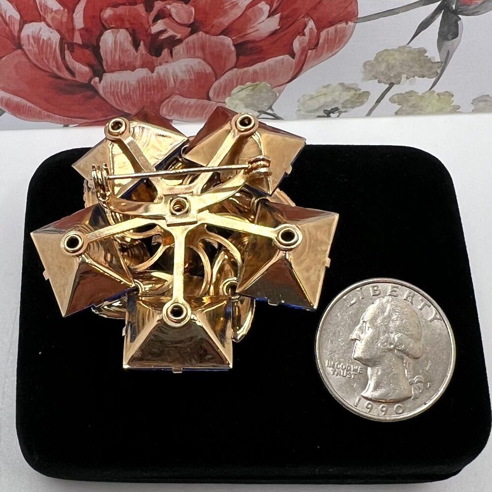 Blue Hombre Glass Layered Brooch - Picture 5 of 5